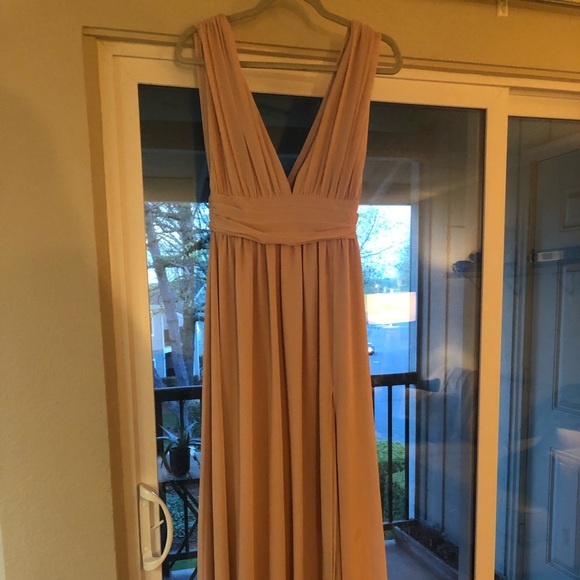 Lulus Dresses & Skirts - Lulus blush colored dress with slit